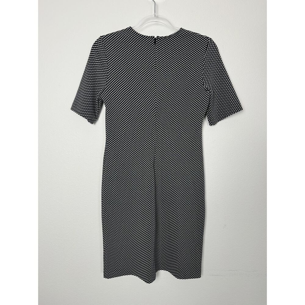 Theory Dress Womens 8 Black White Stripe Knit Sheath Half Sleeve Elegant - Picture 12 of 12